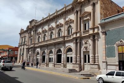 Hotel Y Restaurant Moreira em Hidalgo Del Parral
